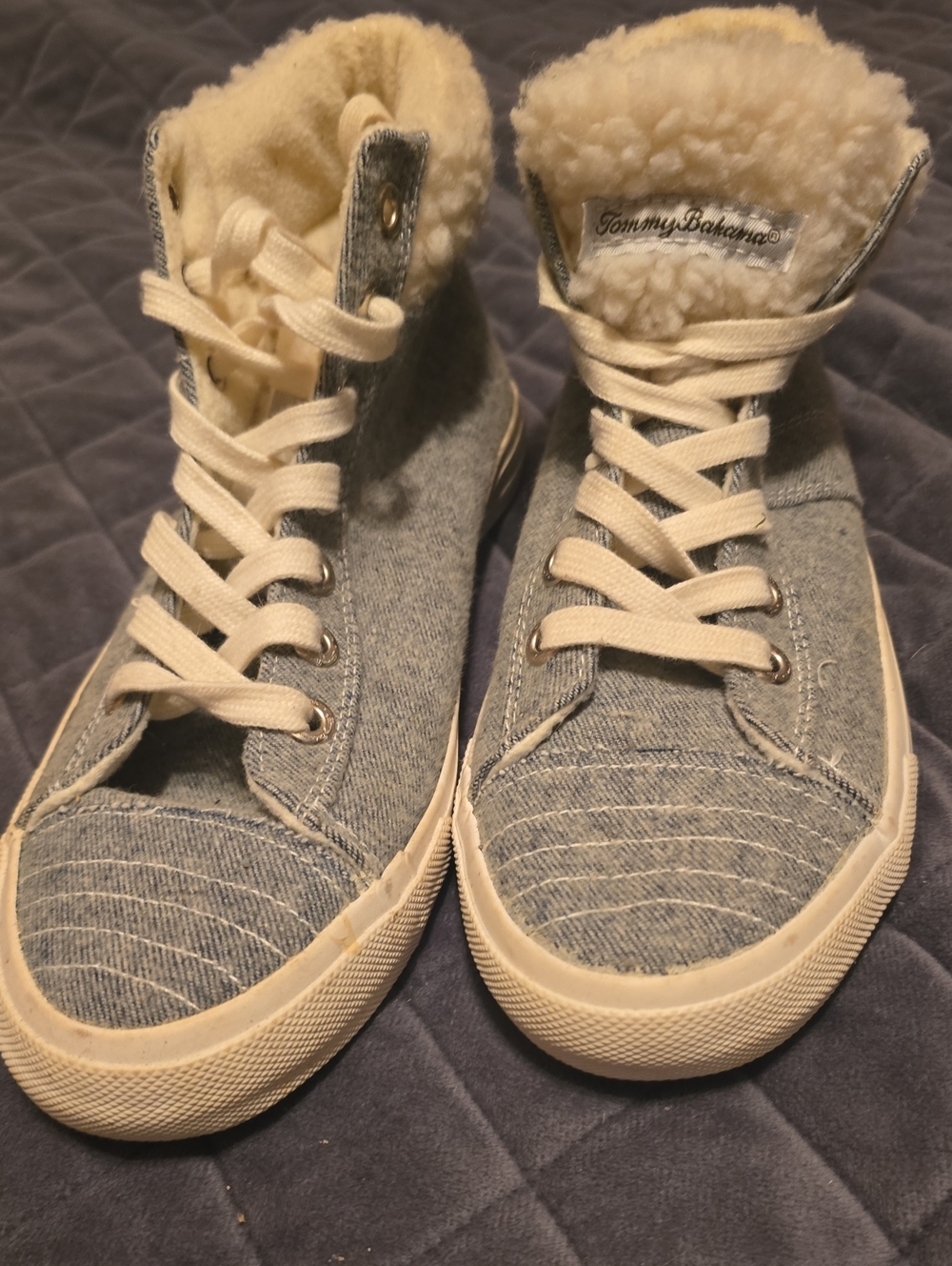 Tommy Bahama Denim High-Top Sneakers with Cream Sherpa Lining W size 8.